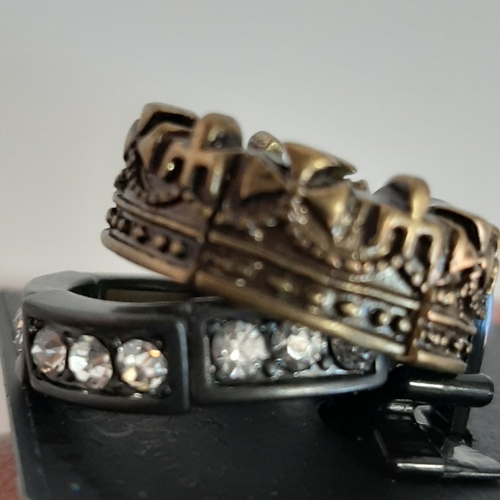 Rock & Republic Stretchable Ring Set - Picture 3 of 4